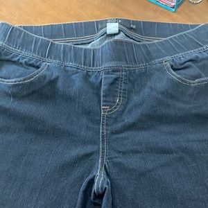 Torrid jeans size 2 R